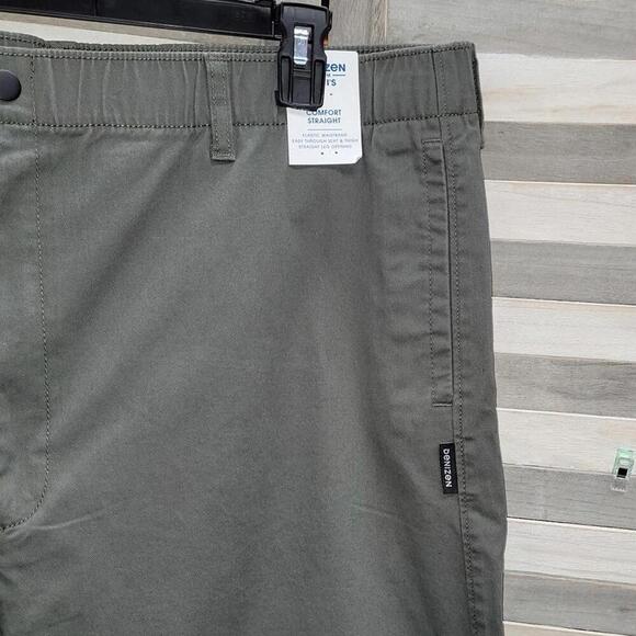 Men's Comfort Straight Fit Chino Pants | DENIZEN® from Levi's | XXL - Picture 3 of 9